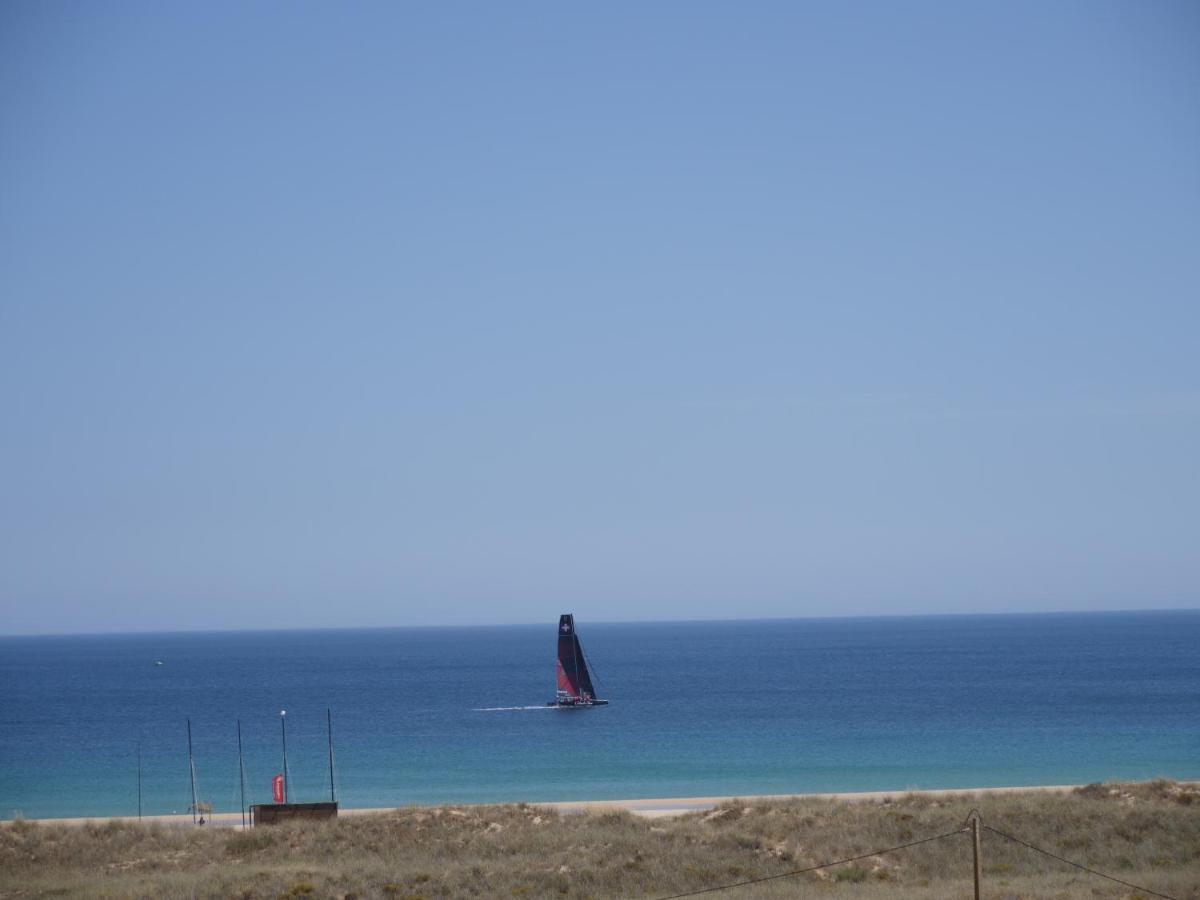 Cozy Apartment With Sea View Over Meia Praia ラゴス エクステリア 写真